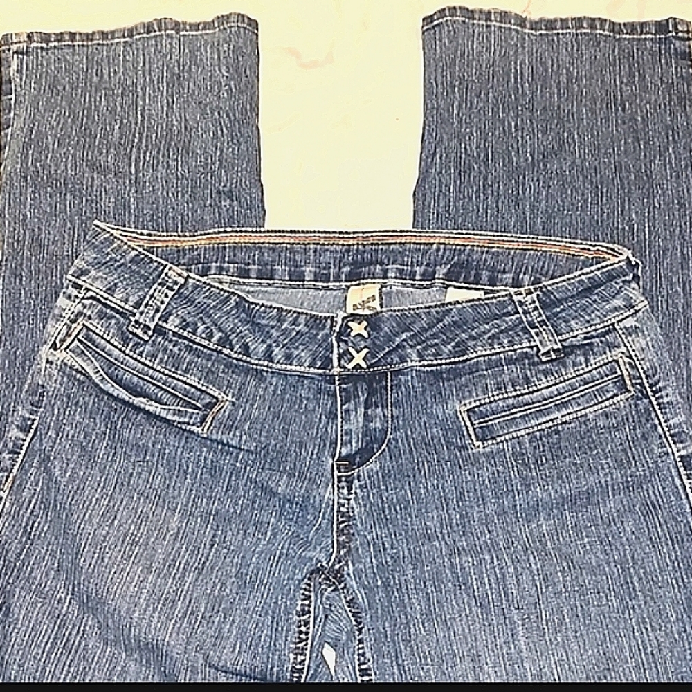 YNQ Jeans